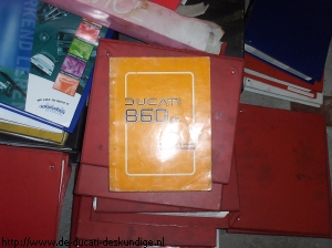 Ducati boeken